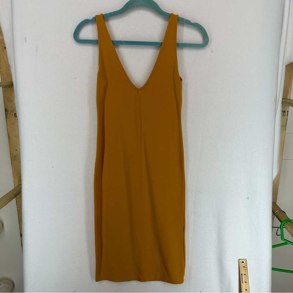 Forever 21 BodyCon Sleeveless N Veck Midi Dress Small Yellow
